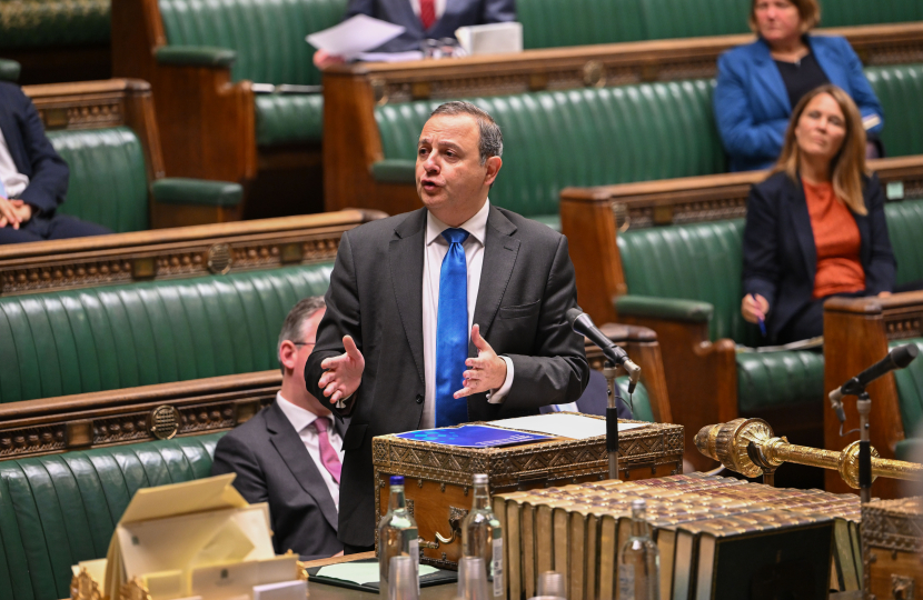 Alberto in House of Commons chamber - Photo: House of Commons