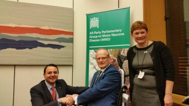 Alberto Costa MP with representatives of Mind